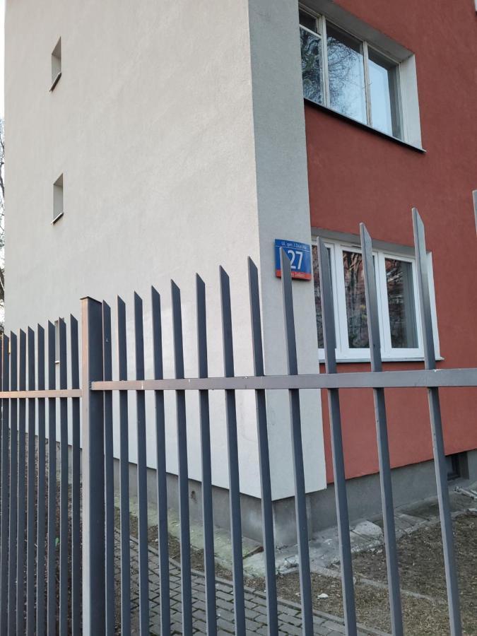 Filmowy Zoliborz Apartment Warsaw Exterior photo